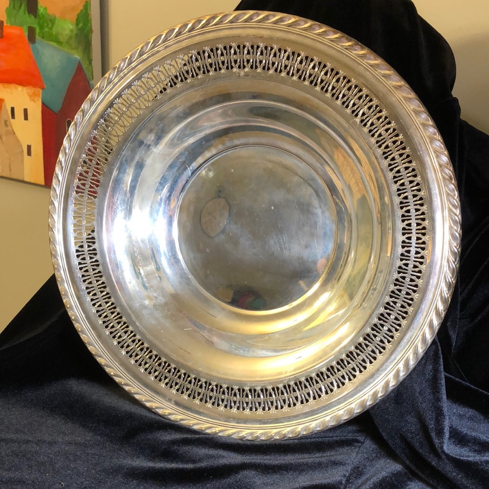 William Rogers Silver Plate Serving Bowl Twisted Rope & Lace Design Marked 1435